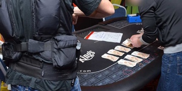 Okrádal pacienty i personál a peníze roztáčel v kasínu