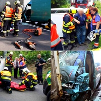 Další dvě dnešní vážné nehody a zaklínění lidé