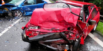 Při čelním střetu byli zraněni tři lidé