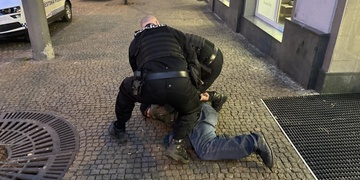 "Smraďoch" se chtěl prát a tak skončil v poutech