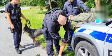 Policistům a fence Schegy neutekl