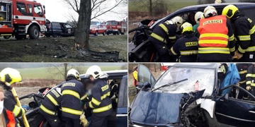 Vážná ranní nehoda, řidiče museli z vraku vyprostit hasiči
