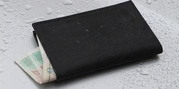 Opilec si vymyslel loupež - policisté následně "uloupené" peníze našli