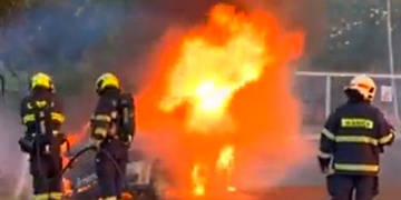 Žárlivec v Křimicích zapálil auto