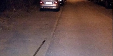 Osmnáctiletý chlapec se dvěma promile rozbíjel kovovou tyčí auta