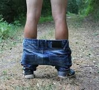 U obchodu si stáhl kalhoty a onanoval před ženou