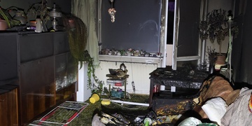 Požár adventního věnce způsobil evakuaci osmnácti osob
