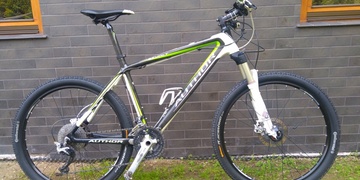 Zřejmě zloděj specializovaný na kola řádí v Domažlicích