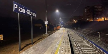 Poškozením kabelu ohrozil provoz na železnici