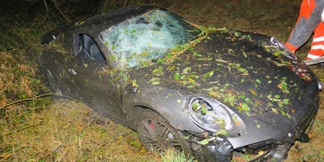 Mladý muž sporťák nezkrotil