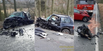 Při čelním střetu aut byli vážně zraněni dva lidé - aktualizováno