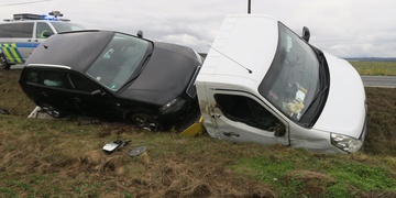 Vytlačil odtahovku a z místa ujel