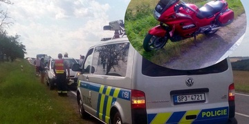 Cizinec při chybném předjíždění způsobil nehodu