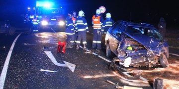 Čelní střet, pět zraněných, uzavřená silnice na Klatovy – ve hře pervitin