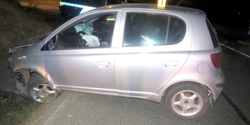 Opilý cizinec po nárazu do stromu pokračoval v jízdě