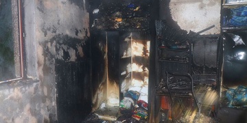 Děti při hře zapálily pokoj