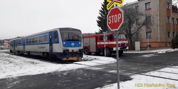 Střet vlaku s dodávkou