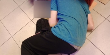 "Přišel mi sem, zvrací a asi umřel!"