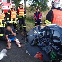 Čelní střet skončil tragicky, jeden mrtvý a tři zranění