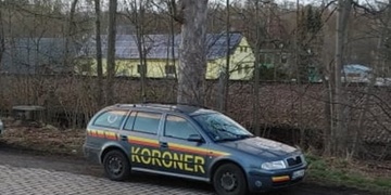 Za nádražím byla nalezena mrtvá žena