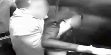 Otec zbil svoji dceru do bezvědomí a ještě si ji u toho nafotil