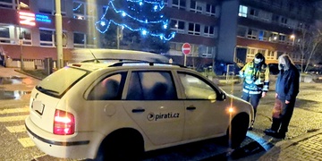 Zastupitel Plzně srazil na přechodu těhotnou ženu