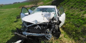 Utržený vlek vletěl řidiči přímo do cesty