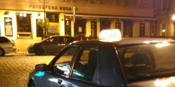 Třicet kontrol taxíků - zjištěno šestatřicet přestupků