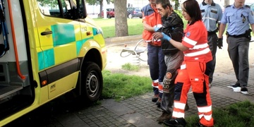 Policisté i záchranáři vyjížděli k opilci – , 