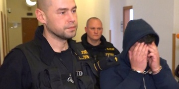 Bulhar pod vlivem alkoholu a marihuany nejprve auta vykrádal, pak ukradl celé