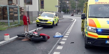 Střet motocyklu s autem