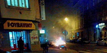 Požár vozu v Kollárově ulici