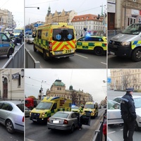 Dva sražení chodci na přechodu