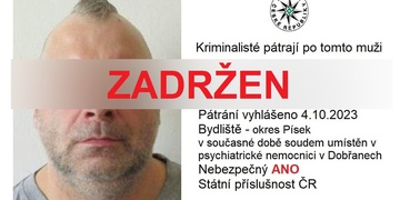 Policisté v Plzni vypátrali a zadrželi hledaného muže