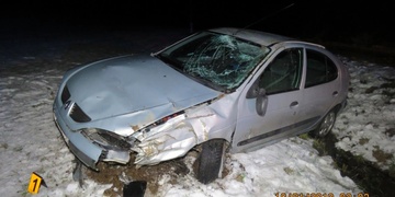 Opilý a zfetovaný teprve 19letý řidič havaroval