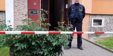 Muž byl nalezen mrtvý v kaluži krve