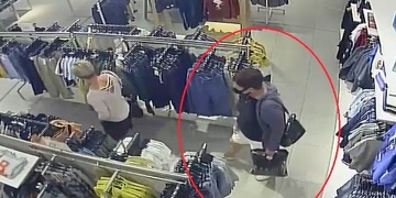 Poznáte ženy na fotografiích