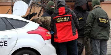 Policista s kamarádem plánoval přepadení zámožné ženy