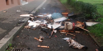 Požár ve Schwarzově ulici zničil byt