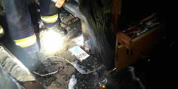 Vykradl obchod a pak ho ještě celý zapálil