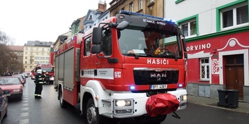 Hasiči zasahují na Masarykově náměstí