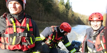 Na řece s hasiči proti ptačí chřipce