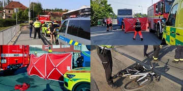 Cyklistku srazil a zadním kolem přejel autobus