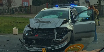 Řidička přejela do protisměru a srazila se s dodávkou