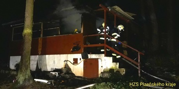 Tentokrát hoří chata na Hracholuskách