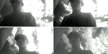 Poznáte zloděje? Ukradl kabelku ženě v Globusu