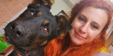 Na veterinu přivezli štěně s téměř uříznutou hlavou