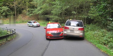 S více než dvěma promile nabourala žena protijedoucí vůz