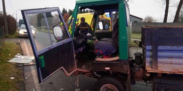 Náraz ženu z vozu vyhodil čelním oknem