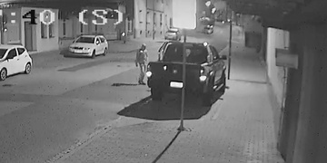 Tak tento turista na návštěvu Plzně asi nikdy nezapomene
